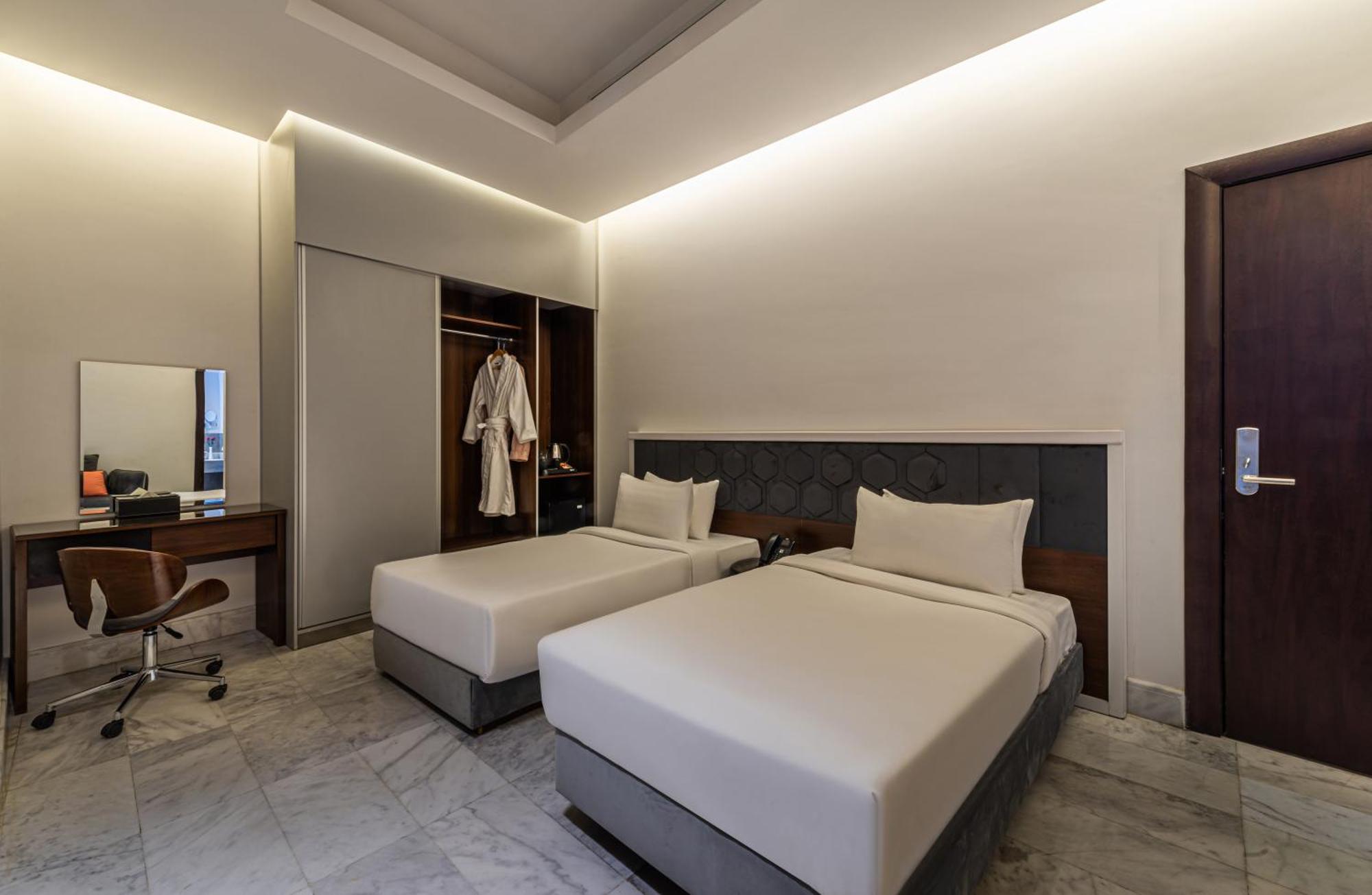 Hotel Hdb Al Sahafa 4*